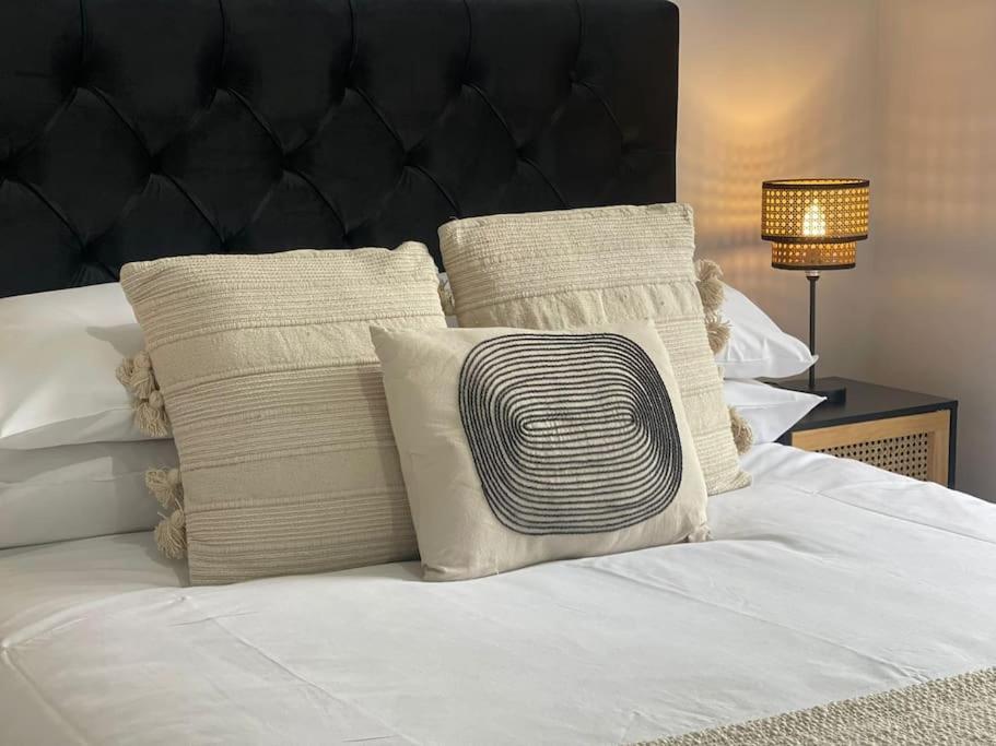 Trendy Apartment In Cardiff Free Parking Экстерьер фото