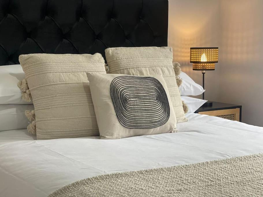 Trendy Apartment In Cardiff Free Parking Экстерьер фото