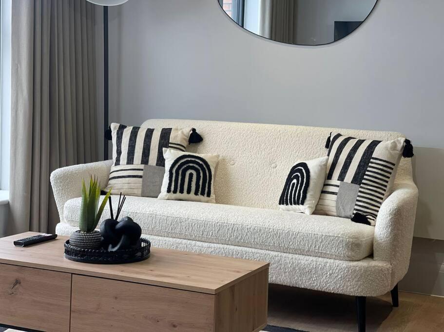 Trendy Apartment In Cardiff Free Parking Экстерьер фото